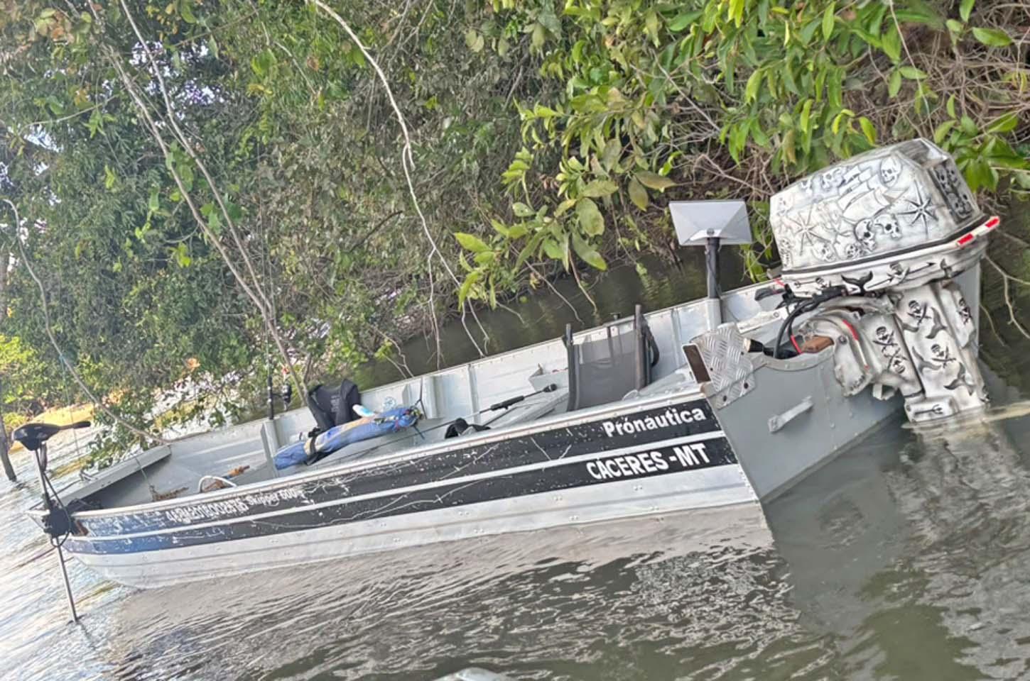 Mistério sobre o barco encontrado no Rio Arinos em Juara sem nenhum ocupante