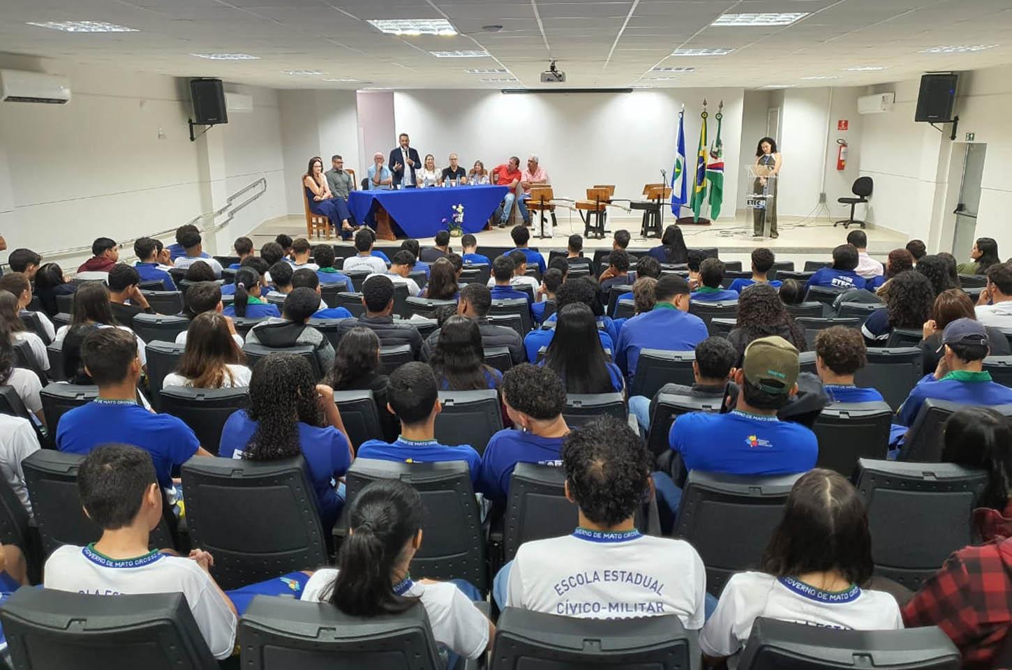 Mostra Estadual de Ciência, Tecnologia e Inovação teve grande participação estudantil em Juara