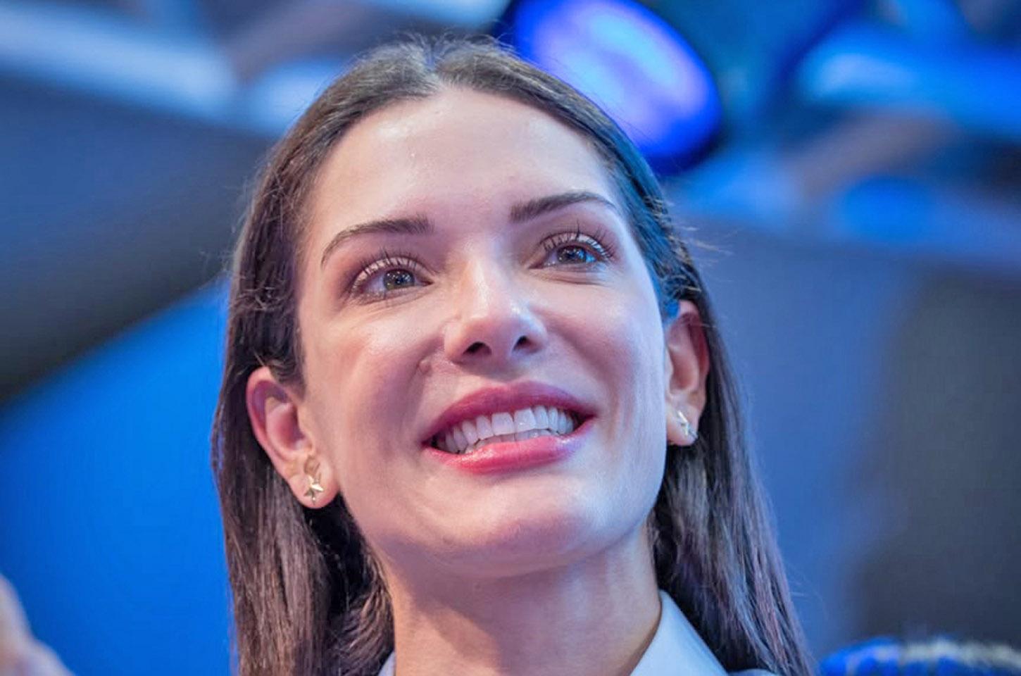 Candidata ao senado, Janaina Riva cumpre agenda com encontros e lançamentos políticos em Cuiabá e Várzea Grande