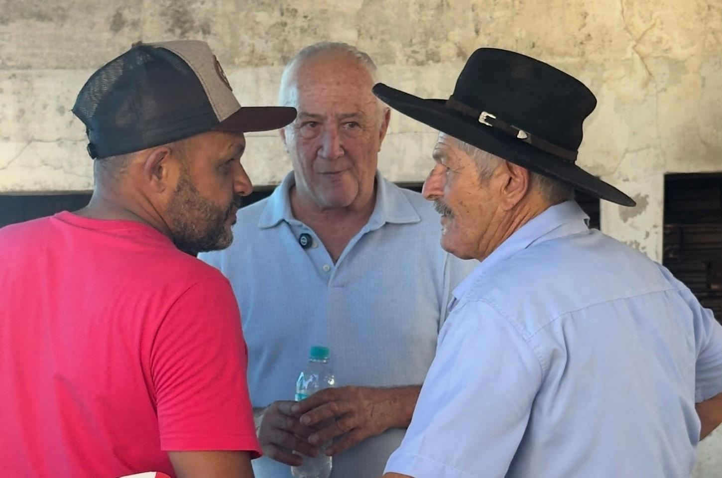 Carlos Sirena, candidato a deputado estadual e ex-prefeito de Juara, marca presença em convenção do PSDB em Cuiabá