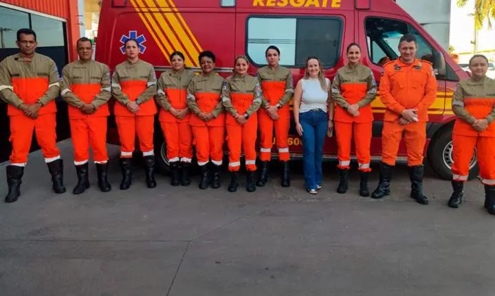 Saúde de Juara entrega novos uniformes ao Samu e reforça parceria com Corpo de Bombeiros